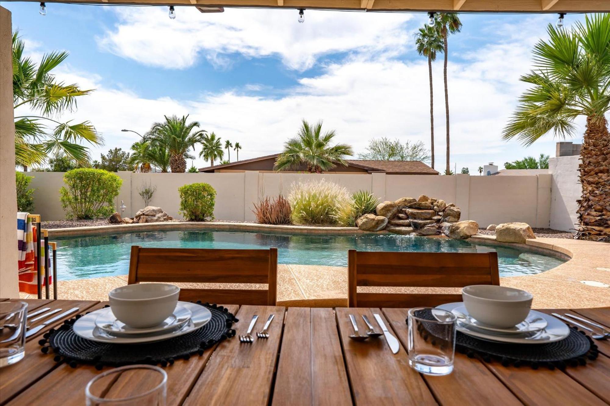 Game Pool Hottub Modern Desert Oasis * Phoenix